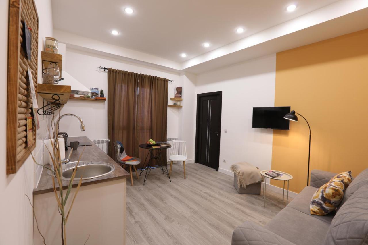 Hotelise I Blue-Poppy Apartment Γιερεβάν Εξωτερικό φωτογραφία