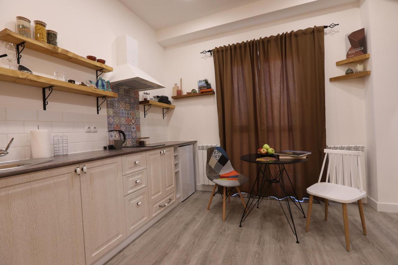 Hotelise I Blue-Poppy Apartment Γιερεβάν Εξωτερικό φωτογραφία