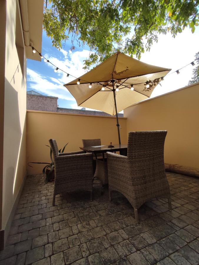 Hotelise I Blue-Poppy Apartment Γιερεβάν Εξωτερικό φωτογραφία