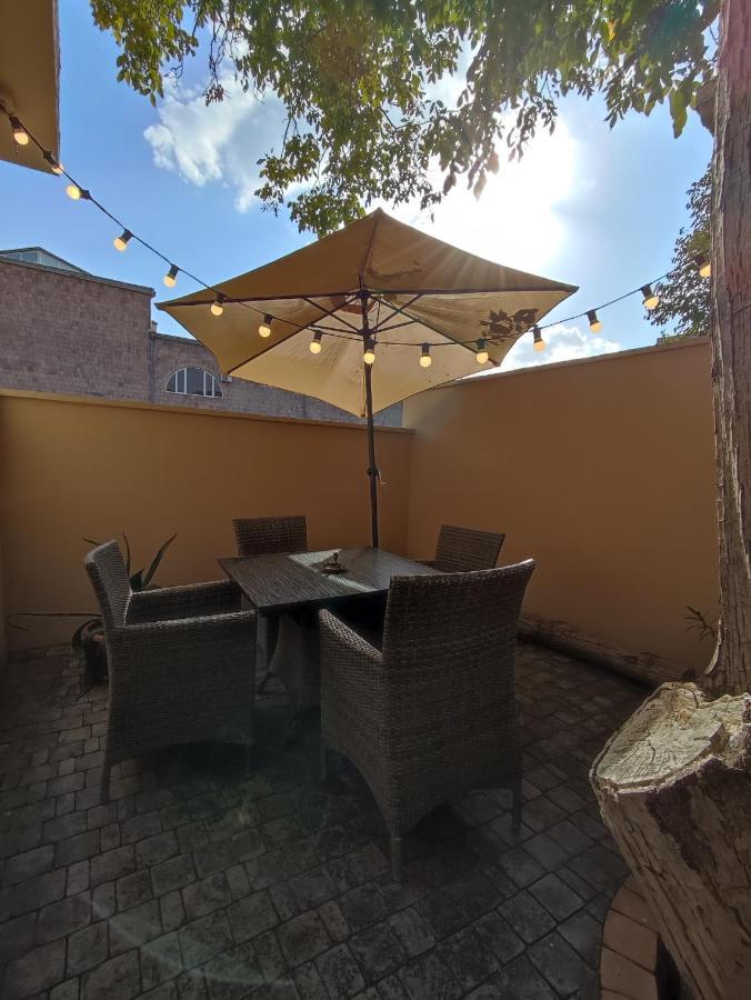 Hotelise I Blue-Poppy Apartment Γιερεβάν Εξωτερικό φωτογραφία