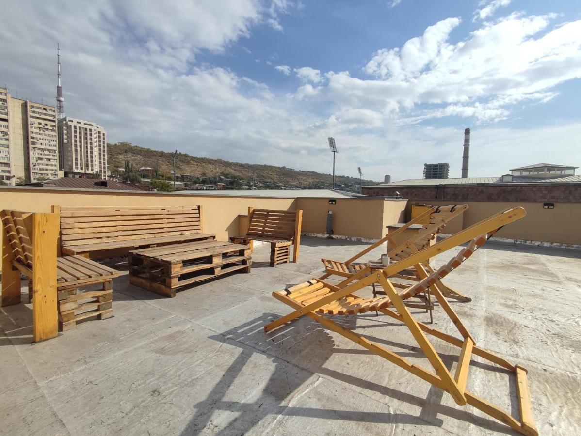Hotelise I Blue-Poppy Apartment Γιερεβάν Εξωτερικό φωτογραφία